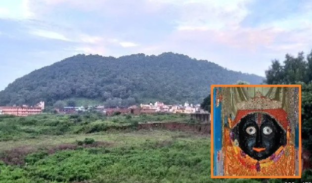 चित्रकूट में घूमने की जगह कामदिगिरि पर्वत और कामतानाथ मंदिर